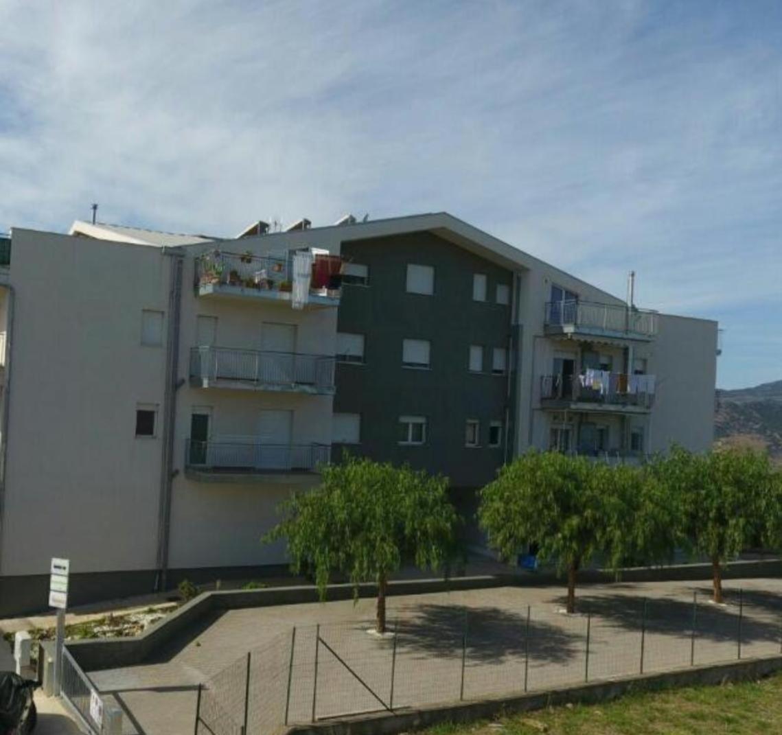 Casa Vacanza Helios Leonforte Exterior photo